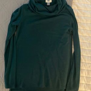 Women’s Pullover Size Small